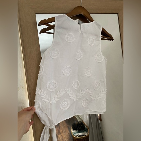 Madewell Embroidered Side Tie Tank - Picture 2 of 9